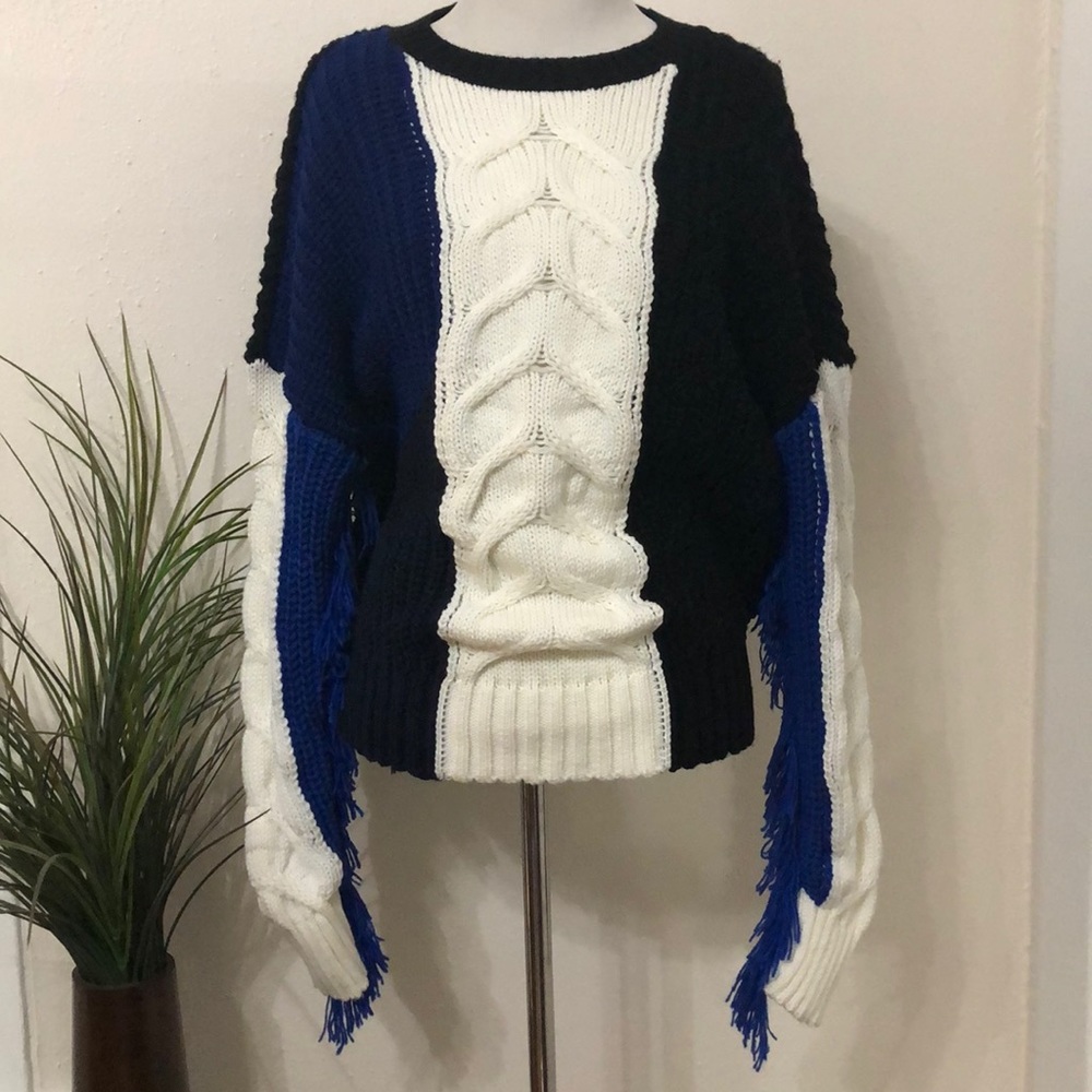 112: Free Generation Sweater - small